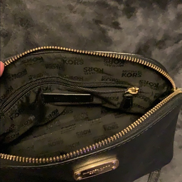 Michael Kors black crossbody bag - Picture 3 of 4